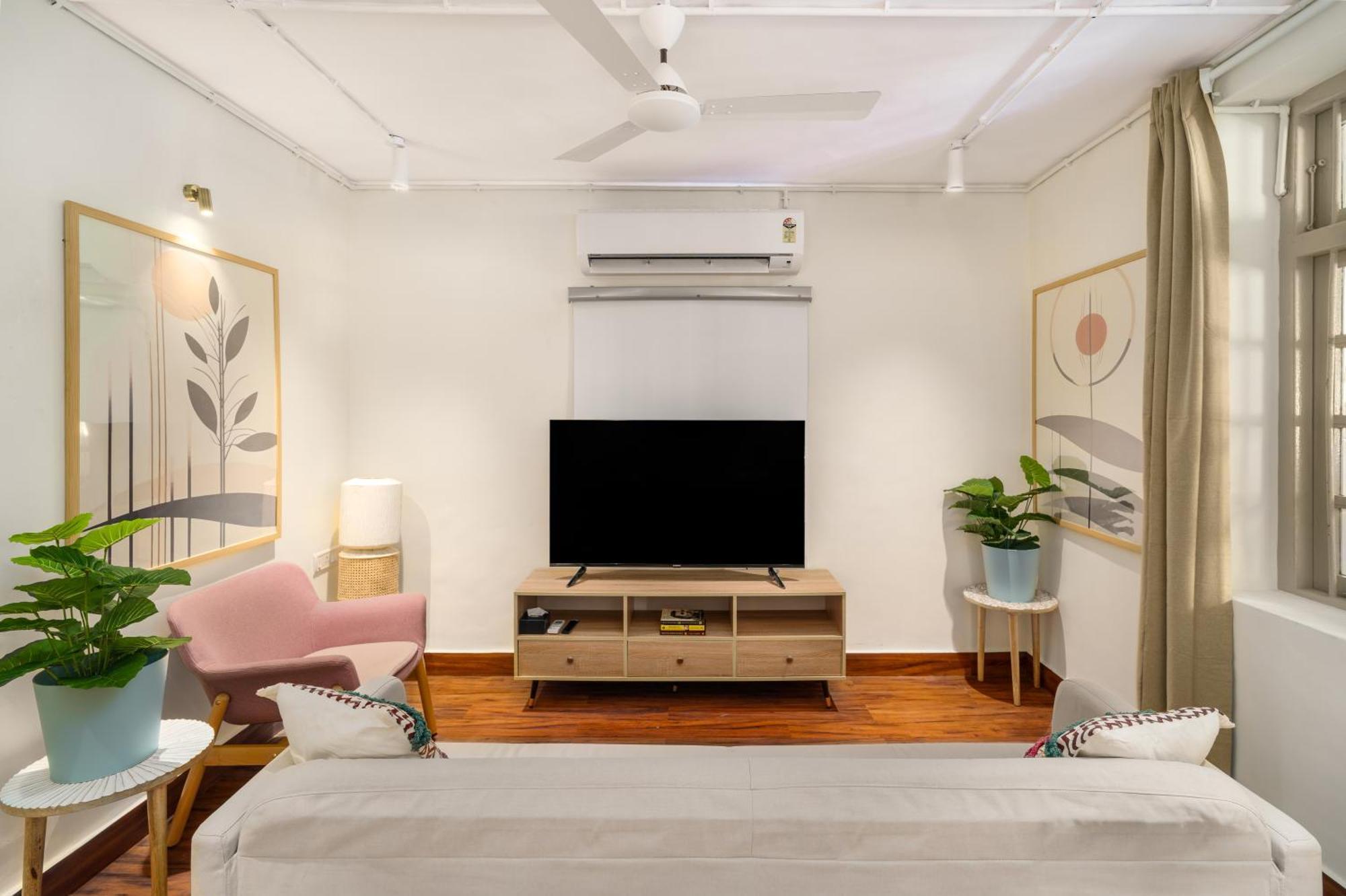 48b By The Company Apartament *